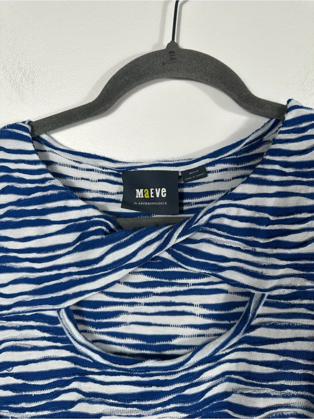 Maeve Anthropologie Blue White Zebra Stripe Twist Keyhole Puff Sleeve Top Medium